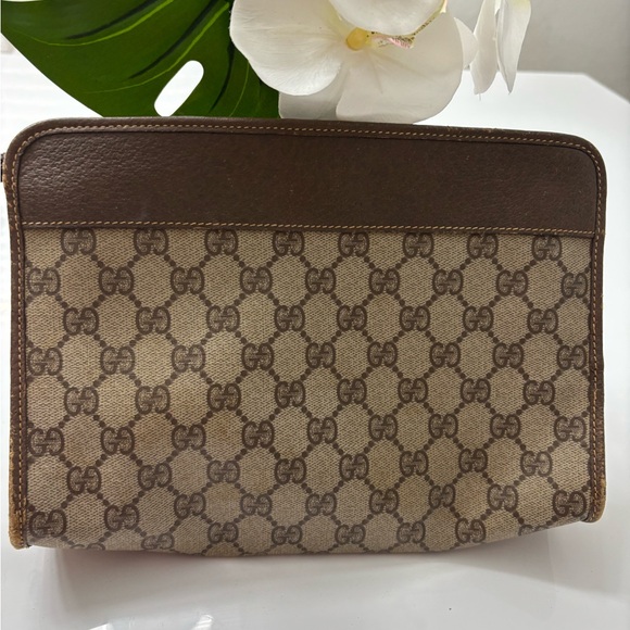 Authentic Gucci Monogram Clutch - Picture 4 of 7
